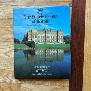 Vintage Debrett's the Stately Homes of Britain hardcover book